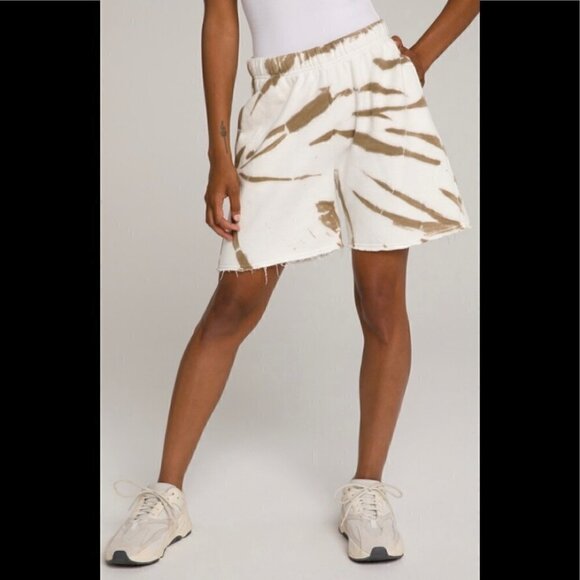 Good American Boyfriend Sweatshort Putty Tie Dye001 Sz 0 - Picture 1 of 6